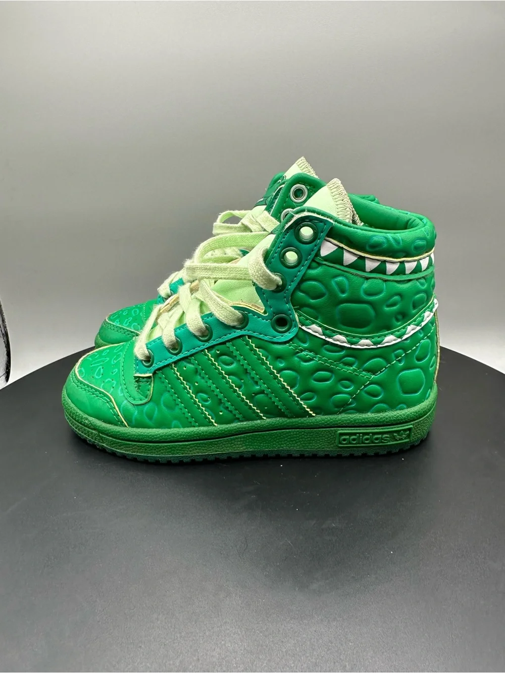 Adidas X Toy Story Top Ten Hi Kids Rex Youth 11C Debossed Scale Green